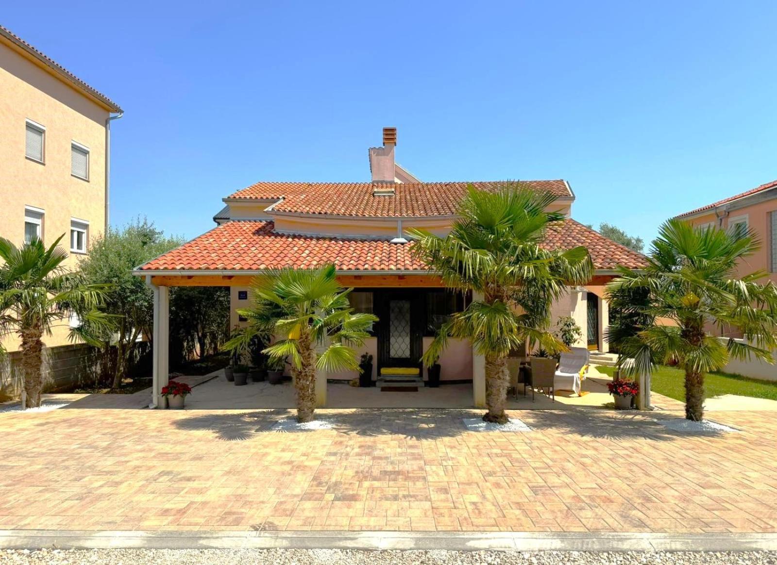 Apartments Primo - Pula Exterior photo